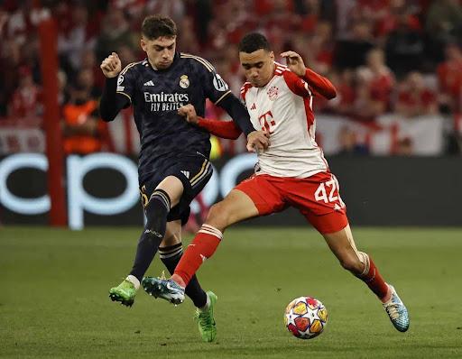 Phân tích chiến thuật chuyên sâu